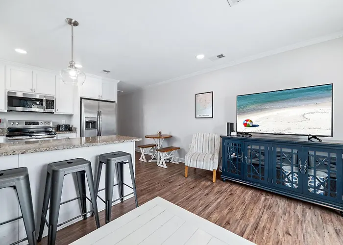The & Surf House *