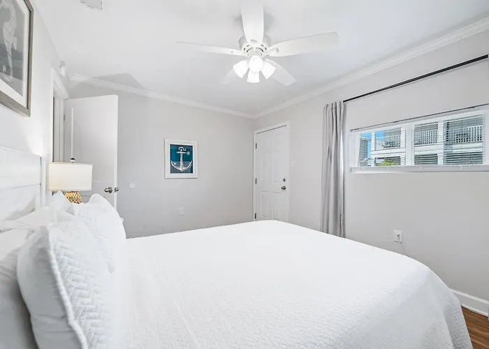 The & Surf House Gulf Shores